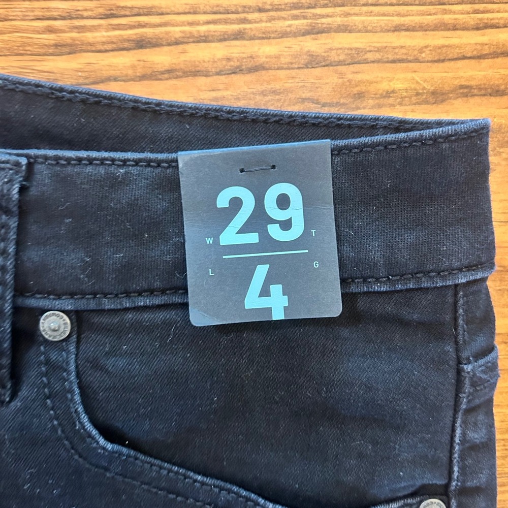 Buckle Silver Denim Black Mid Rise Stretch Shorts 29 8 - Picture 2 of 4